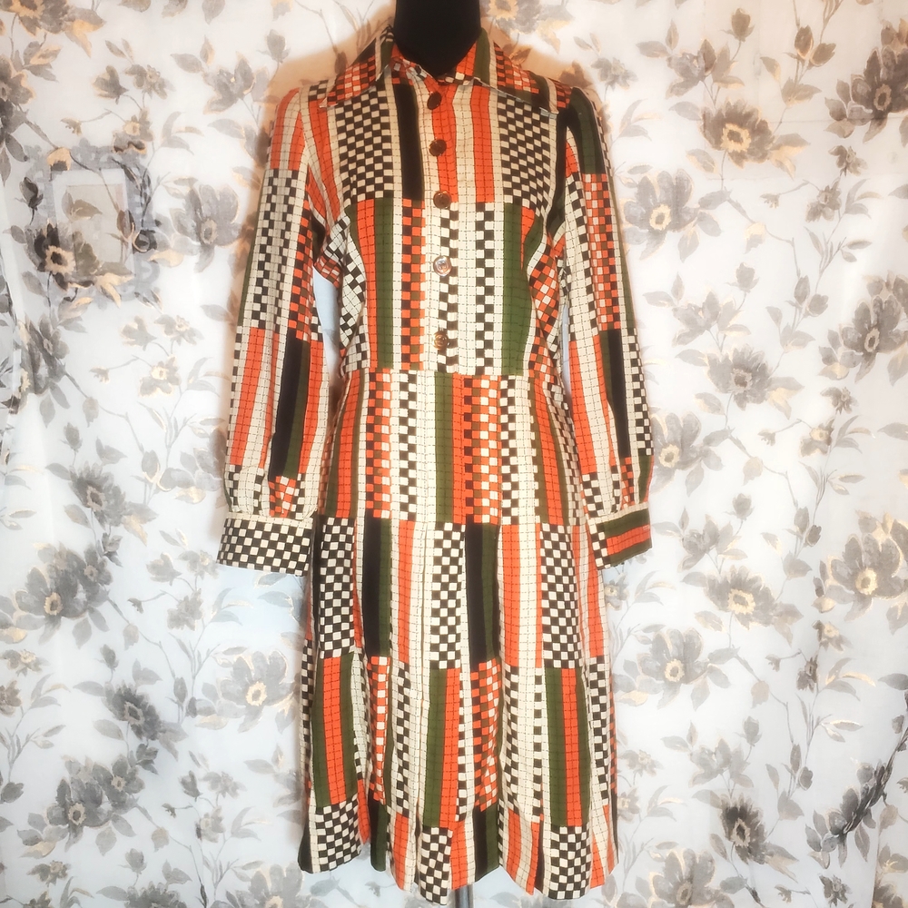 Vintage Long Sleeve Checkered Dress